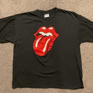 Vintage Gildan 1999 Vintage Black Graphic T-Shirt Top Music Rock Concert sz XL